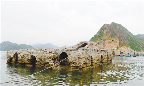 这是露出水面的“水下长城”(5月10日摄)。